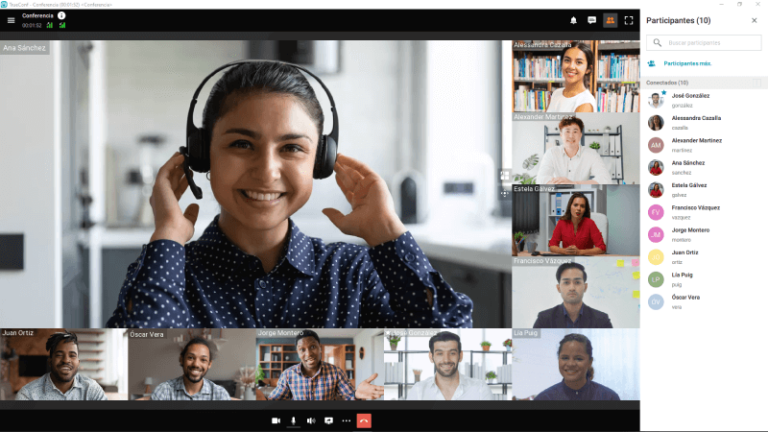 aula virtual con estudiantes interactuando