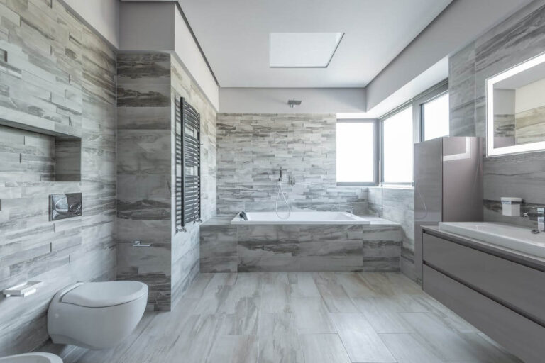 bano moderno con banera elegante y minimalista