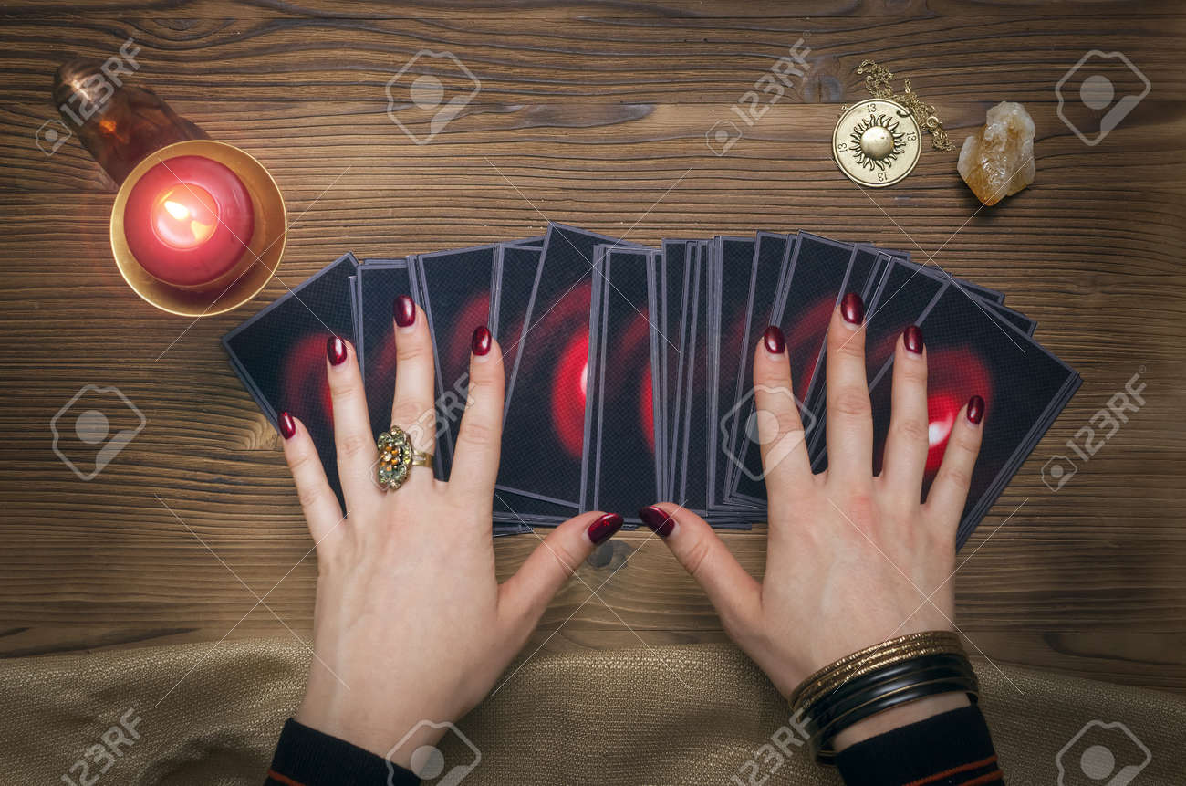 Los Arcanos Cartas Astral