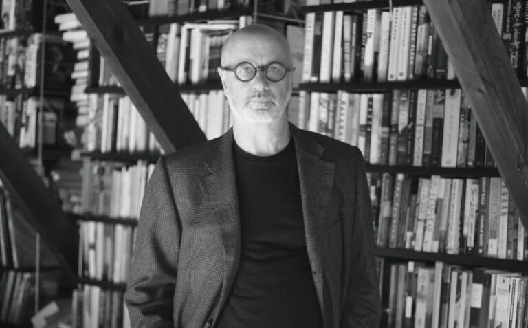 Qué importancia tiene la nota al pie de Rodolfo Walsh en su obra 2 escritor argentino en accion creativa