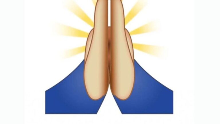 manos unidas en senal de agradecimiento 1